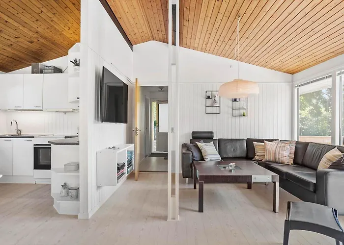 M220-idestrup-falkevej-101 Casa de Férias Bøtø By